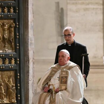 El Papa, en la inauguración del Jubileo: «La esperanza es incompatible con alzar la voz contra el mal»