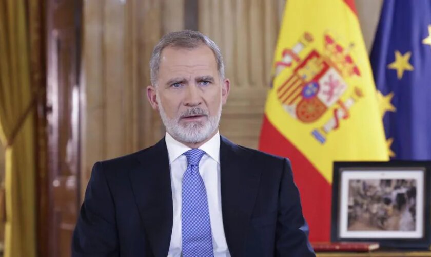 El Rey reclama serenidad ante «la atronadora contienda política»