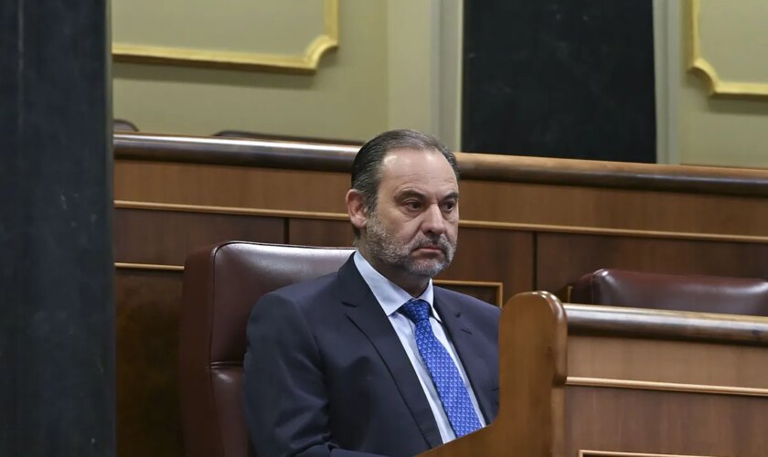 El Supremo anula la declaración voluntaria de Ábalos de este jueves tras pedir el ex ministro un aplazamiento