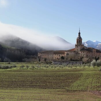 El anticiclón se afianza en la Península, donde habrá niebla en una docena de provincias, más de 20 grados en el sur y menos de 10 en el norte