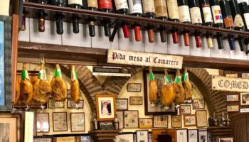 El histórico Bar Casa Puga de Almería vuelve a abrir sus puertas esta Navidad