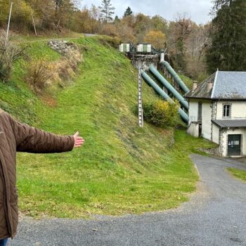 En Corrèze, cette centrale hydraulique gérée par un retraité permet de produire de l’électricité pour 1 000 foyers