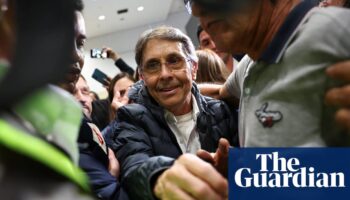 Ex-drug lord Fabio Ochoa walks free in Colombia after 20 years in US prisons