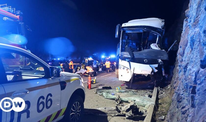 France: Bus crashes near ski resort, killing 2