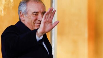 François Bayrou affronte sa première épreuve face à une Assemblée nationale méfiante