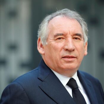 François Bayrou premier ministre : la gauche s’indigne, le RN annonce qu’il ne censurera pas «a priori» ce gouvernement