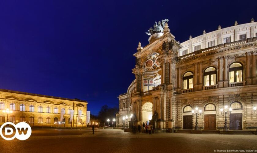 Germany: Dresden opera visitors fall sick