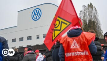 Germany: Volkswagen strikes called by trade union