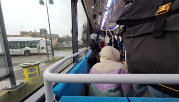 Grève des bus à Cergy-Pontoise : à près de 50 jours de grève, l’heure n’est « pas trop la tête à la fête »