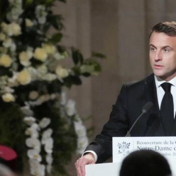 Guillaume Tabard : «Emmanuel Macron, couronne de gloire, couronne de dérision»