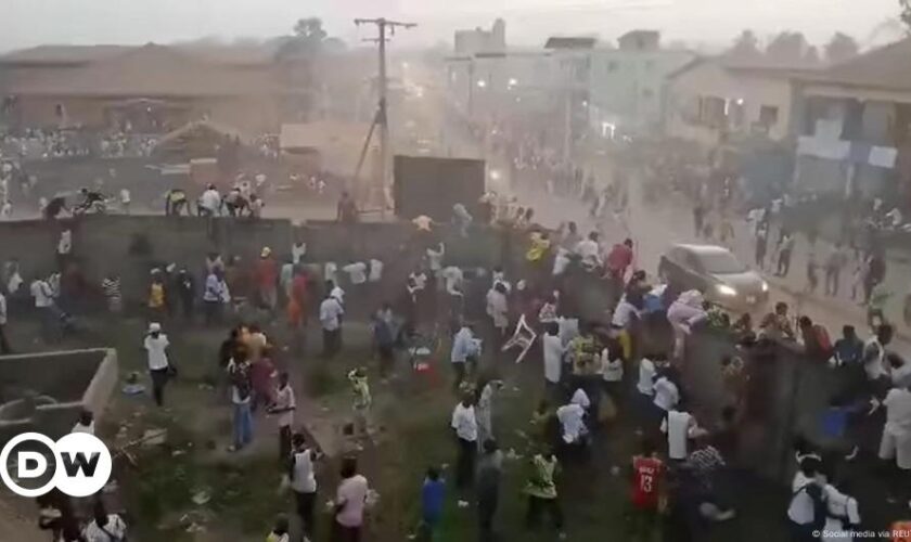 Guinea: Dutzende Tote nach Massenpanik in Fußball-Stadion