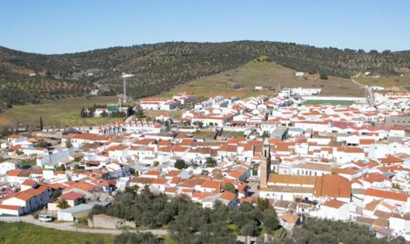 Hasta 400 euros por hijo y 6.500 euros por comprar una casa: estos son los pueblos que pueden beneficiarse de las deducciones fiscales de la Junta de Andalucía