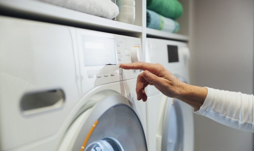 Il devient la première personne à tester tous les programmes de son lave-linge