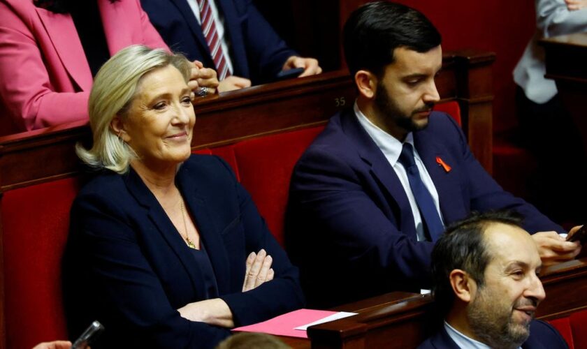 « Il y a moyen de trouver un terrain d’entente » : les confidences de Marine Le Pen après la nomination de François Bayrou