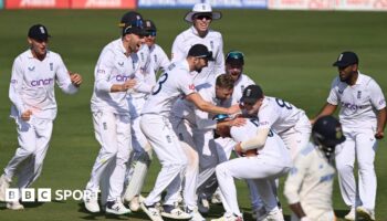 England players celebrate a wicket against India during first Test in Hyderabad in 2024