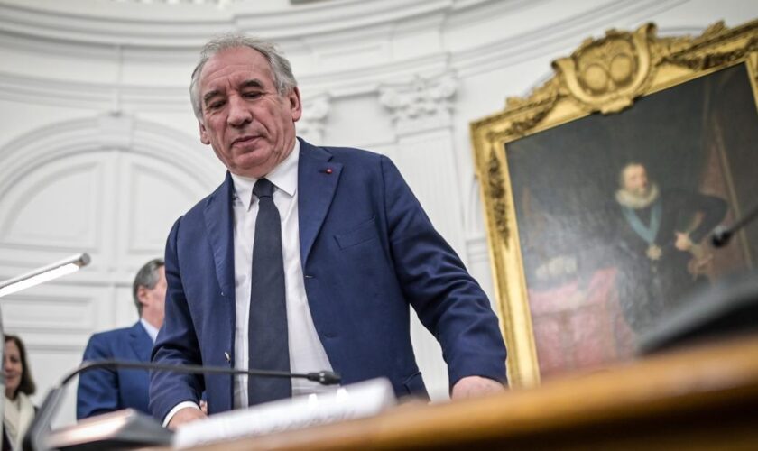 Impôts, déficit, nature du texte... Le grand flou de François Bayrou pour le budget 2025