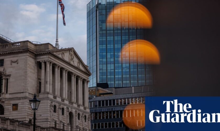 Inflation fears trump growth concerns among Bank of England’s MPC members