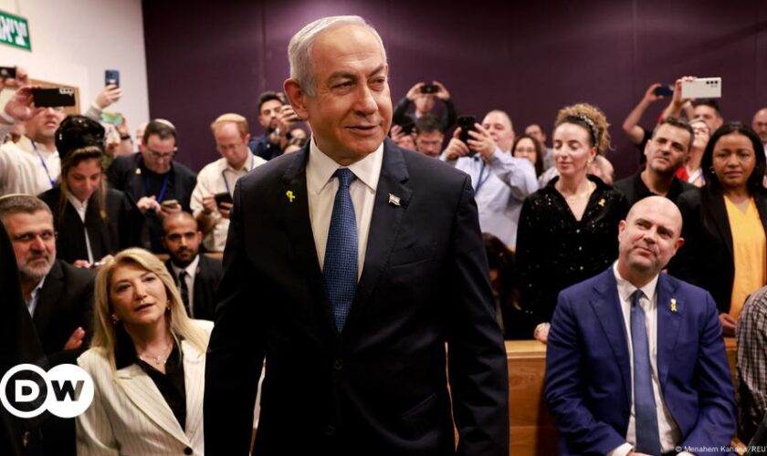 Israel: PM Netanyahu takes stand in corruption trial