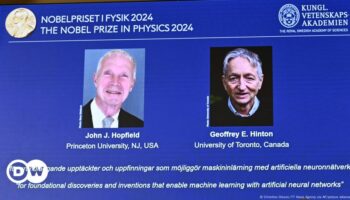 John Hopfield and Geoffrey Hinton receive Nobel physics award for AI advances