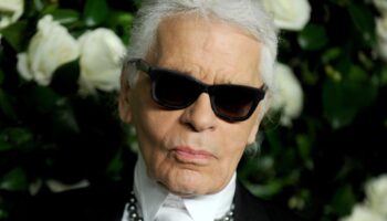 «Karl Lagerfeld aurait pu laisser une fortune de 200 millions d’euros, s’il n’avait pas été aussi généreux!»: révélations sur la succession du couturier