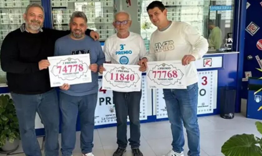 La Giralda se hace más de oro que nunca en Morón de la Frontera con el sorteo de la Lotería de Navidad: «Estamos sin palabras»