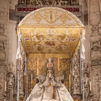 La Virgen de los Reyes, preparada para el Congreso