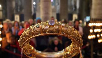 La couronne d’épines du Christ de retour à Notre-Dame de Paris : « On va la surveiller et la protéger »