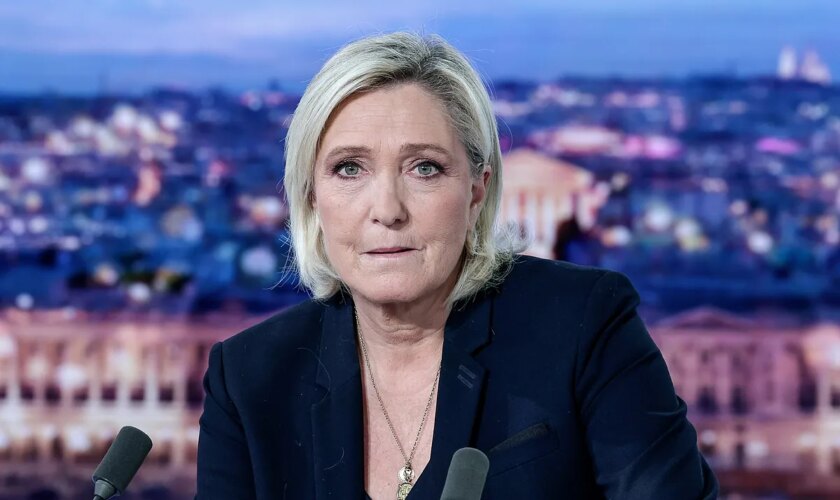 La estrategia de Marine Le Pen, poder en la sombra