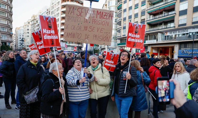 Las calles de Valencia vuelven a llenarse por tercera vez para exigir la dimisión de Mazón