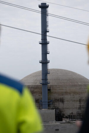 Le réacteur nucléaire EPR de Flamanville, le plus puissant de France, a été raccordé au réseau national