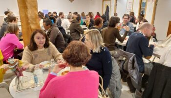 « L’endroit où les précaires mangent au milieu des cadres » : à La Défense, la Salle à manger affiche complet