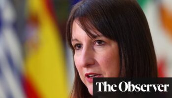 Let China build electric cars in UK, Tory ex-chancellor tells Rachel Reeves ahead of trade trip