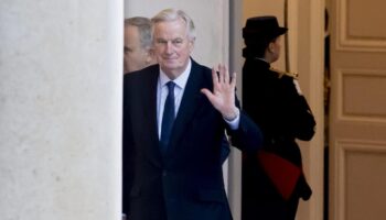 L’étrange Conseil des ministres d’adieu de Michel Barnier