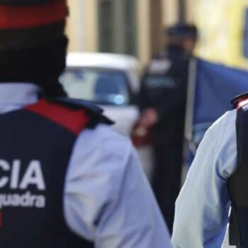 Los Mossos detienen a un hombre de 26 años por la muerte violenta de su madre en Cornellà (Barcelona)