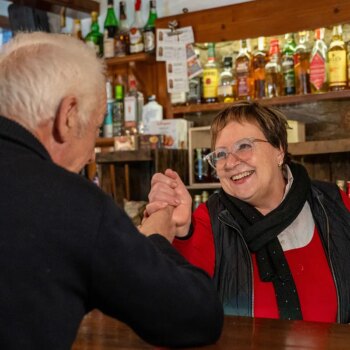 'Los calvos' de Sant Boi y Can Mariano, el restaurante de una famosa serie de 'true crime' en el Pirineo, protagonistas al repartir millones en Cataluña