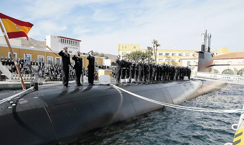 Los retrasos de los submarinos de la Armada dejan a las tripulaciones haciendo cursos y a la espera