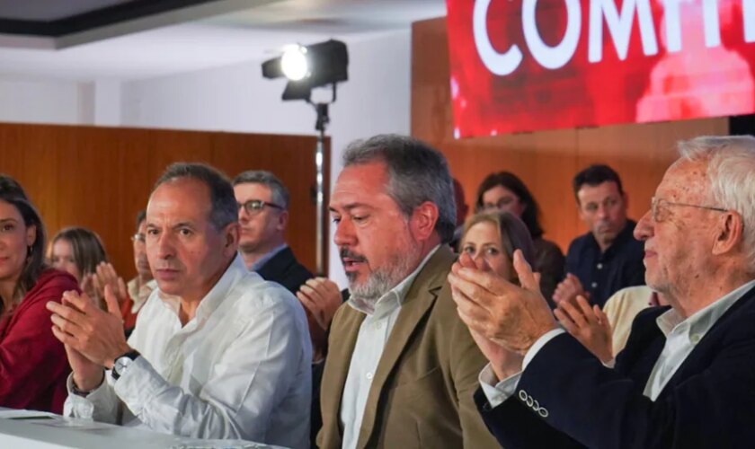 Manuel Pezzi ataca a ABC en el comité director del PSOE andaluz por informar de la sentencia del Supremo sobre los ERE