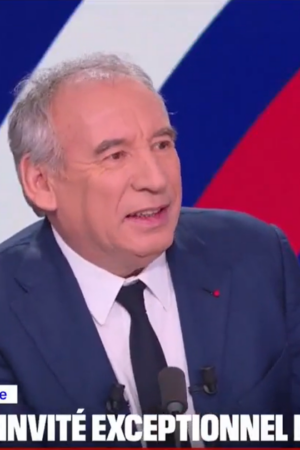 Manuel Valls aux Outre-mer : «C’est une personnalité kamikaze par moments», ironise François Bayrou