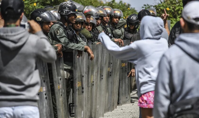 María Corina Machado apremia a los militares: "Llegó la hora"