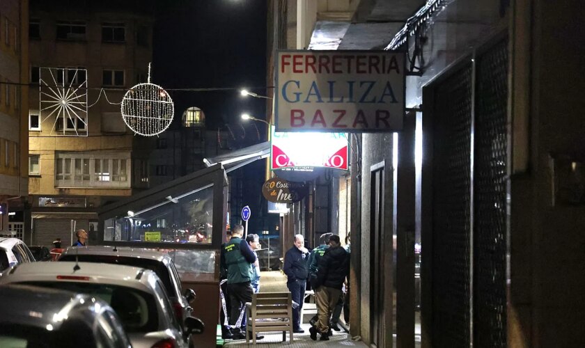 Matan de un disparo a un hombre en un bar de Carballo (La Coruña) y buscan a dos implicados que huyeron en patinete