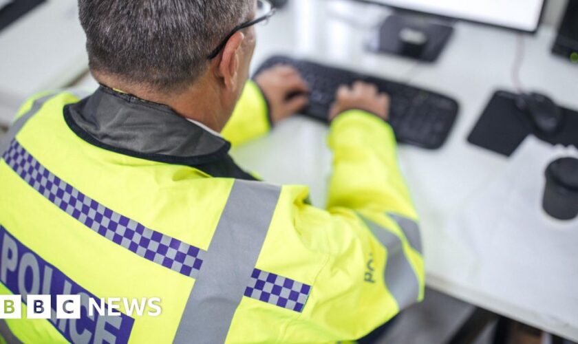 Met Police civilian staff vote for strike action