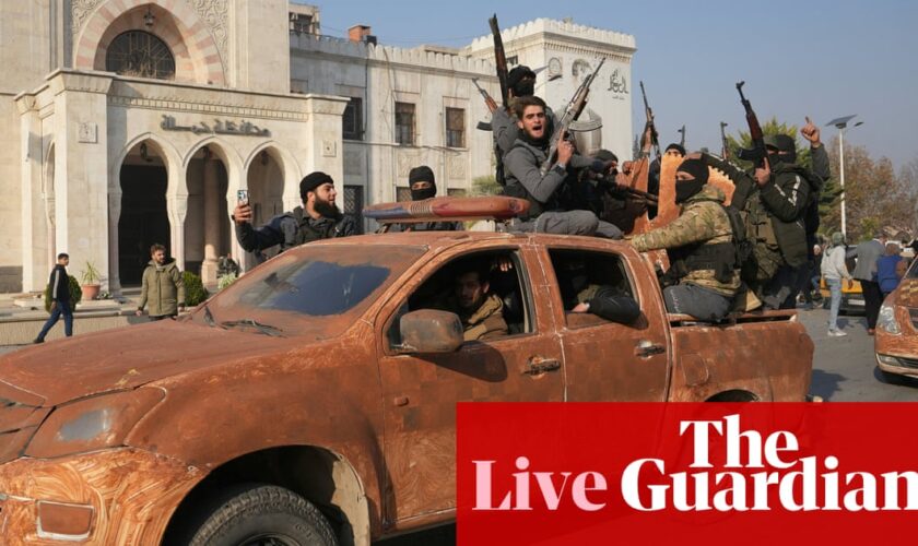 Middle East crisis live: thousands flee Homs in central Syria as rebel forces push on