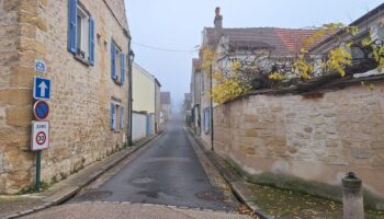 Neuville : agressé à coups de marteau par une bande