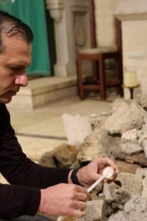 Palestinian Christians struggle to find hope at Christmas