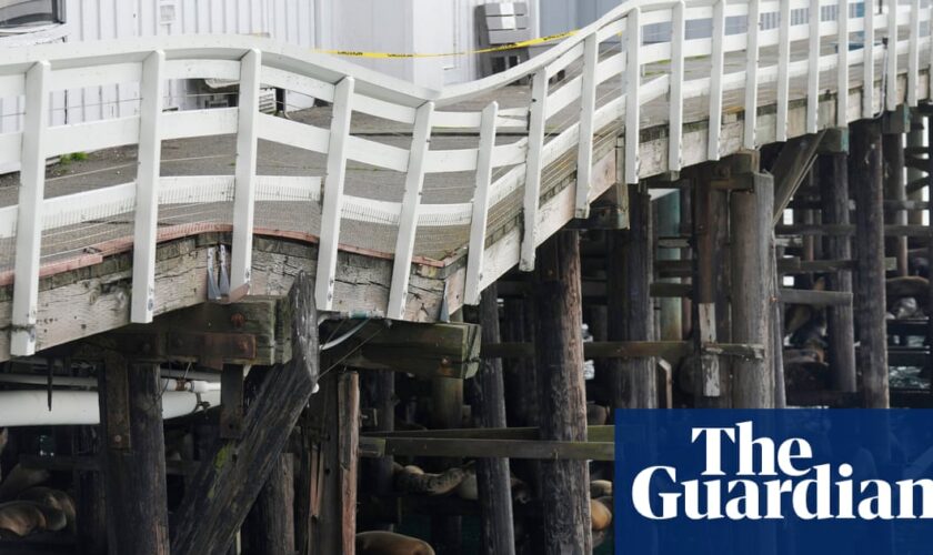 Part of Santa Cruz wharf collapses and floats away amid major swell