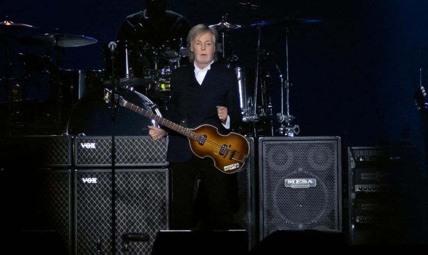 Paul McCartney en majesté à La Défense