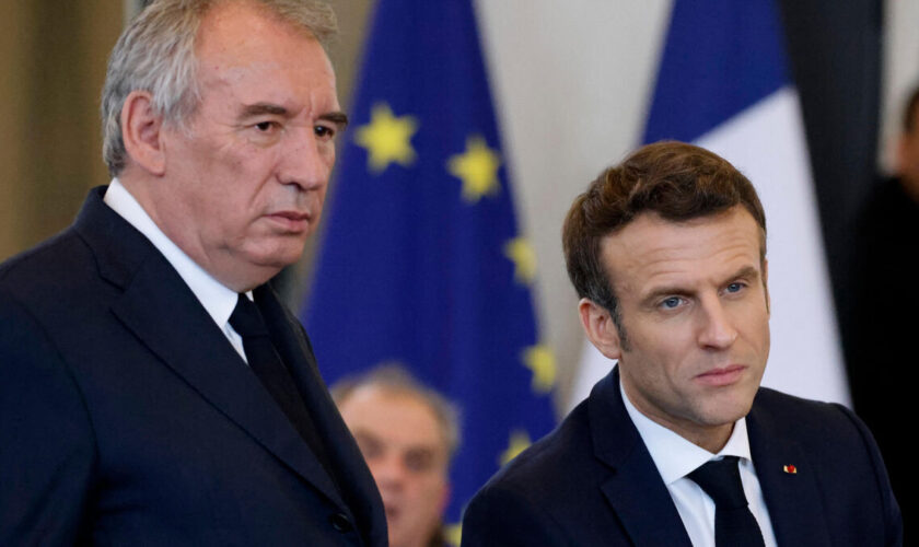 « Personne n’a intérêt à entretenir la guerre » : entre Macron et Bayrou, des premières tensions