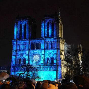 Pharrell Williams, estrella del concierto en Notre Dame con un coro gospel