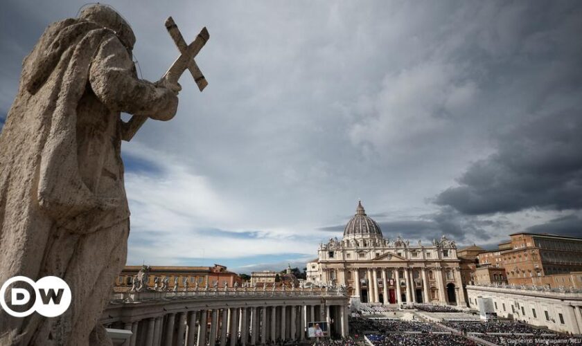 Pope Francis creates 21 new cardinals