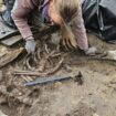 Près de Nantes, la découverte de 150 tombes médiévales lève le voile sur un cimetière disparu